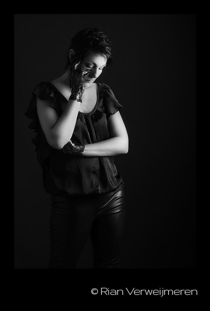 portrait, female, black&amp;white, rian verweijmeren photo IMG_1837zww_zps8870ce73.jpg