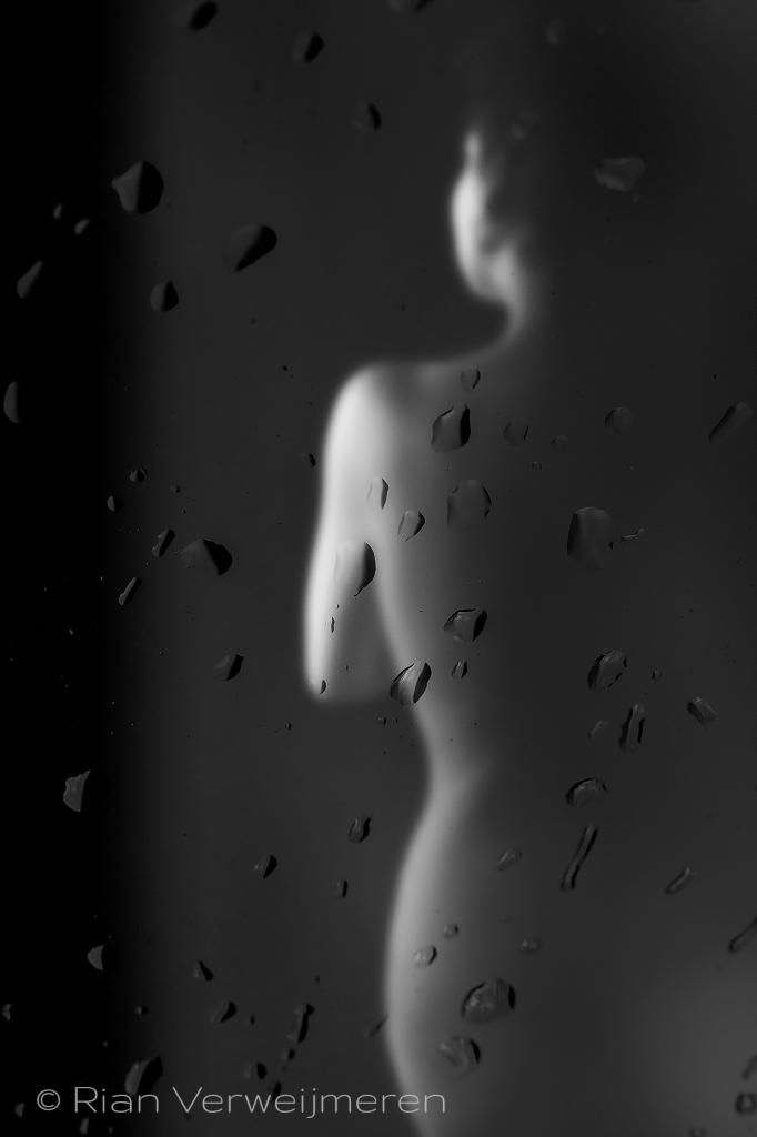 Nude © Rian Verweijmeren photo IMG_4941 drops bw_zpskw4dutci.jpg