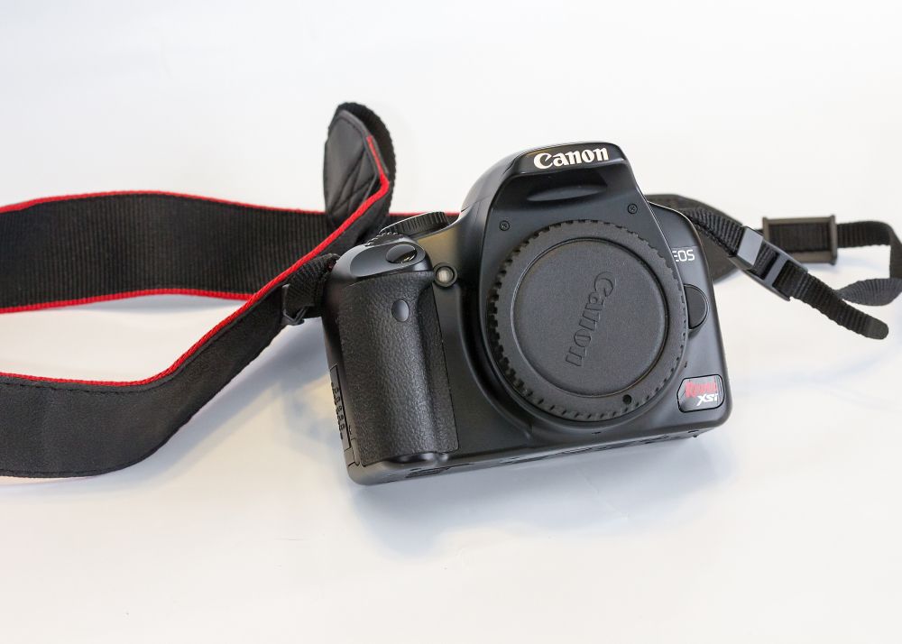 IMAGE: http://i857.photobucket.com/albums/ab135/stylemismatch/ebay_etc/XSi/IMG_3412psm_zpsq4pvlbpl.jpg