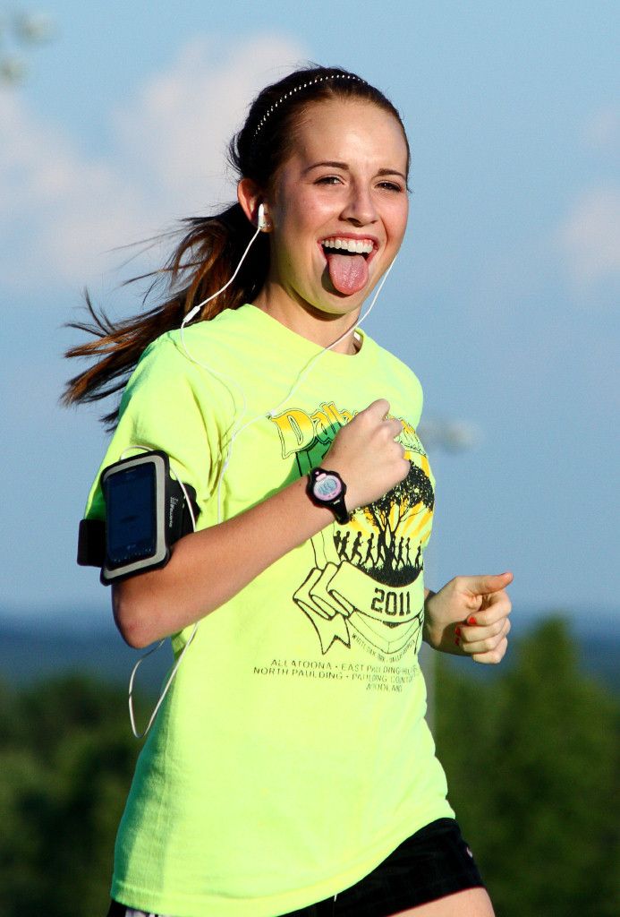 IMAGE: http://i857.photobucket.com/albums/ab135/stylemismatch/sports/IMG_3165_G2M.jpg