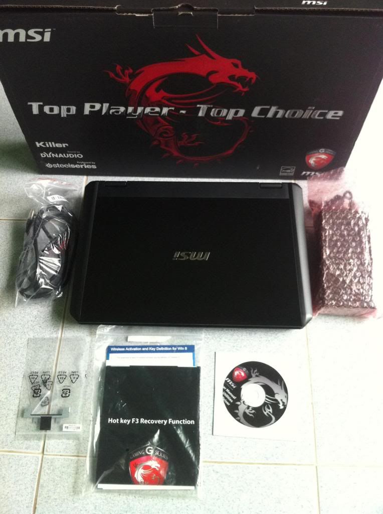 Cần Bán Alienware M17x R2. Giá tốt đây.